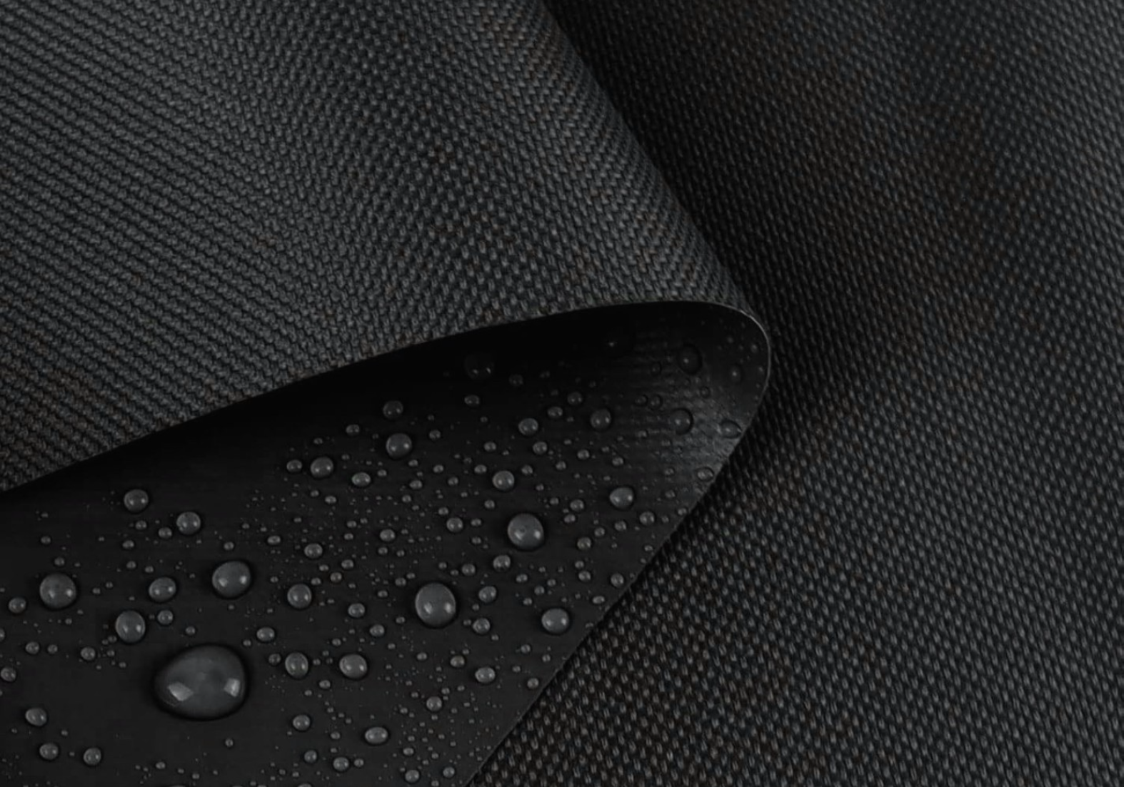 Detalle anclaje cuerdas Carpa Deluxe verde.